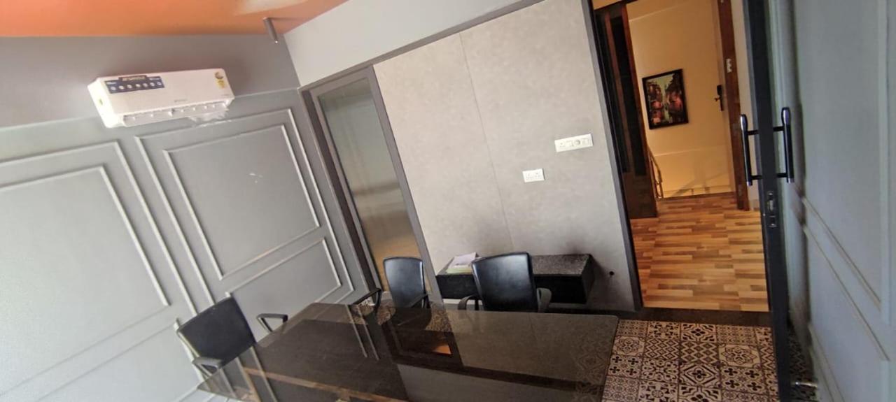 Abssolute Homtel Apartment *