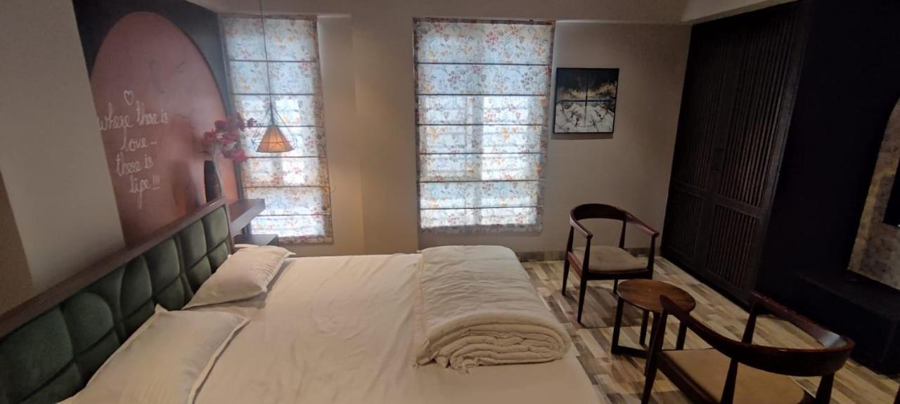 Abssolute Homtel *